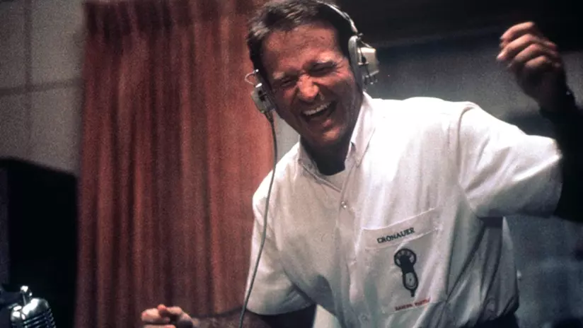 Robin Williams: le foto inedite con la figlia Zelda Robin Williams nel film cult Good Morning, Vietnam
