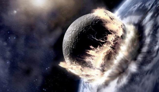 Roland Emmerich minaccia ancora la Terra in Moonfall Roland Emmerich al lavoro su Moonfall, dove la Terra sarà ancora in pericolo