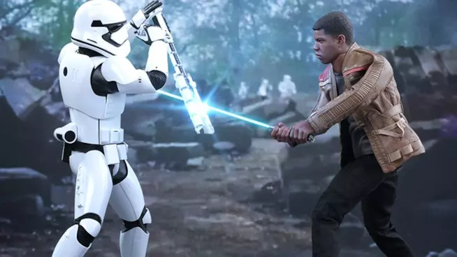 Lo Stormtrooper TR-8R domina su Internet lo Stormtrooper TR-8R di Star Wars 7