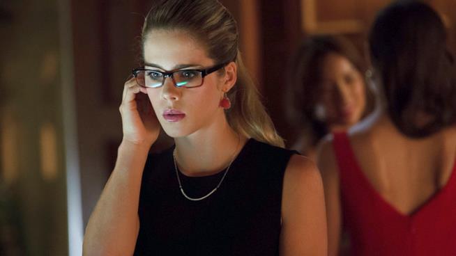 Felicity Smoak saluterà la serie di Arrow entro la settima stagione L'attrice Emily Bett Rickards