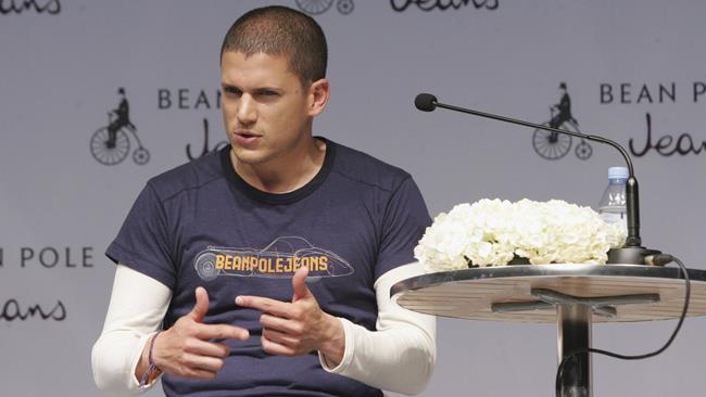 L'attore di Prison Break Wentworth Miller risponde ai meme sul suo peso Wentworth Miller durante una conferenza stampa