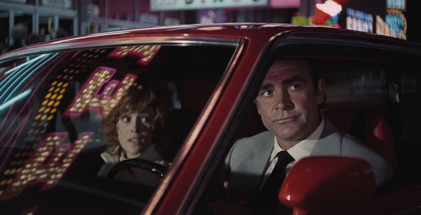 Le auto di Agente 007 - Una cascata di diamanti, il Bond movie con Sean Connery Sean Connery e Jill St. John in una scena del film