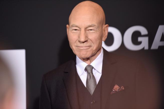 Patrick Stewart non sarà più il Professor X Patrick Stewart alla prima di Logan