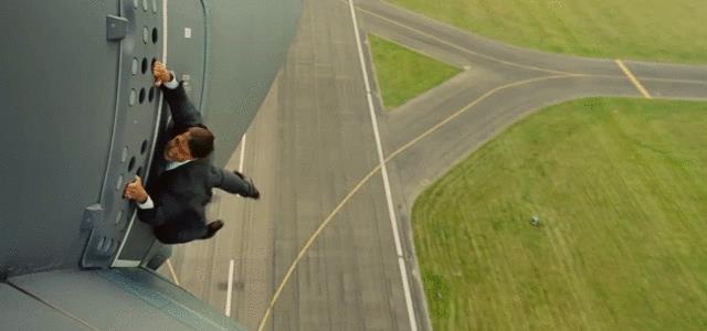 Henry Cavill sarà in Mission: Impossible 6 Tom Cruise in una scena di Mission - Impossible
