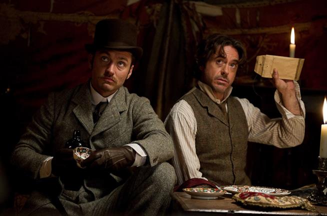 Jude Law svela i primi dettagli sulla trama di Sherlock 3 Jude Law e Robert Downey Jr.