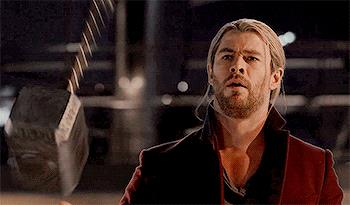 Per Thor Mjolnir è leggero come una piuma Thor è degno di brandire Mjolnir