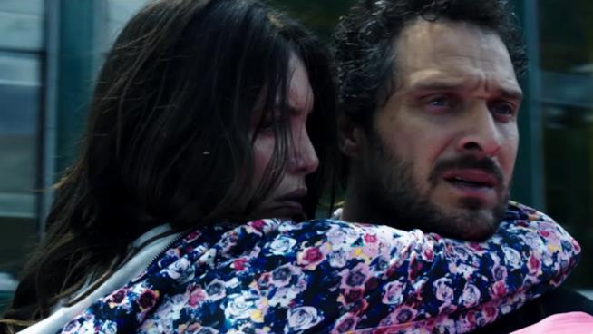 Lo Chiamavano Jeeg Robot ritorna al cinema dopo le 16 nomination ai David Ilenia Pastorelli e Claudio Santamaria in una scena del film