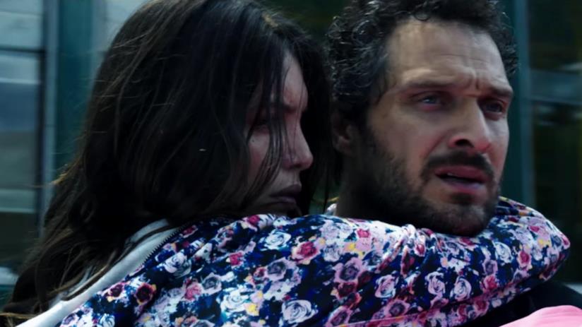 Lo Chiamavano Jeeg Robot ritorna al cinema dopo le 16 nomination ai David Ilenia Pastorelli e Claudio Santamaria in una scena del film