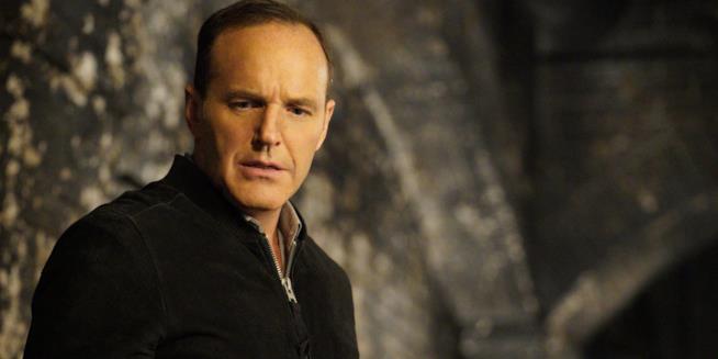 Le prime anticipazioni sulla quinta stagione di Marvel's Agents of S.H.I.E.L.D. Coulson e May in una scena del finale della quarta stagione dello show