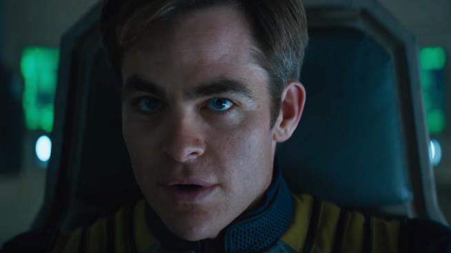Star Trek Beyond, si torna a girare e arriva un nuovo personaggio Chris Pine in Star Trek Beyond