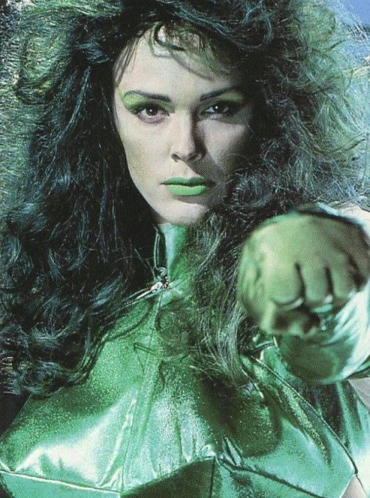 Brigitte Nielsen veste i panni di She-Hulk Brigitte Nielsen era stata scelta per il ruolo di She-Hulk