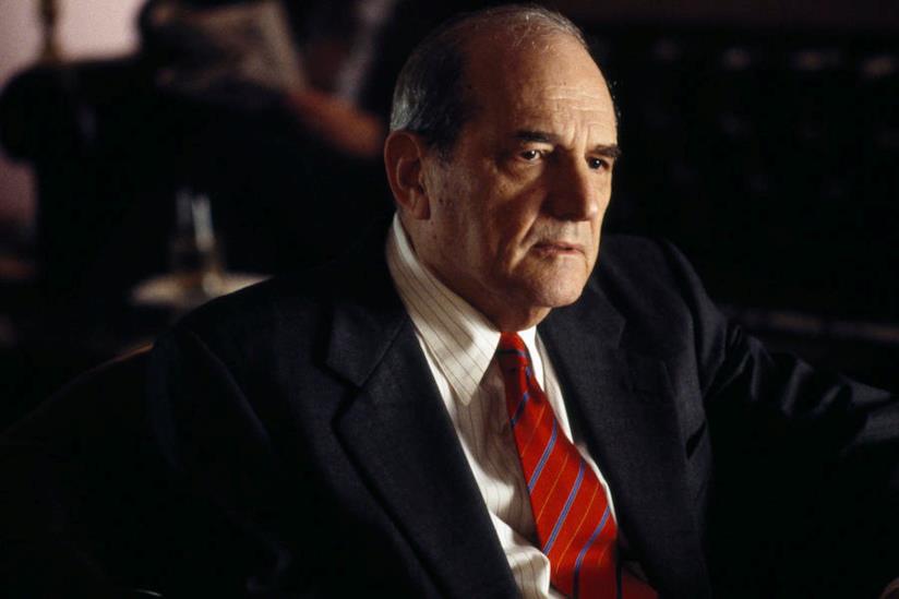 Morto Steven Hill di Law & Order: aveva 94 anni Morto l'attore Steven Hill