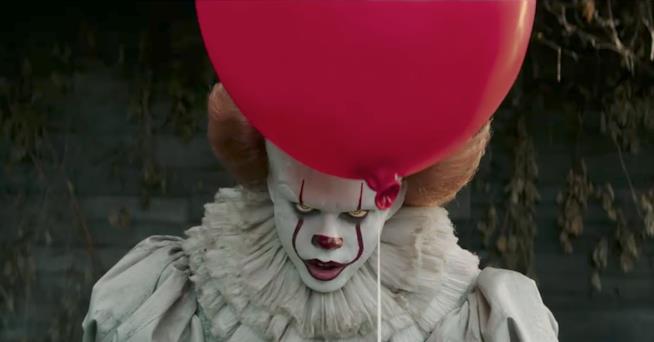 IT, palloncini rossi avvistati anche in Italia Il palloncino rosso di Pennywise