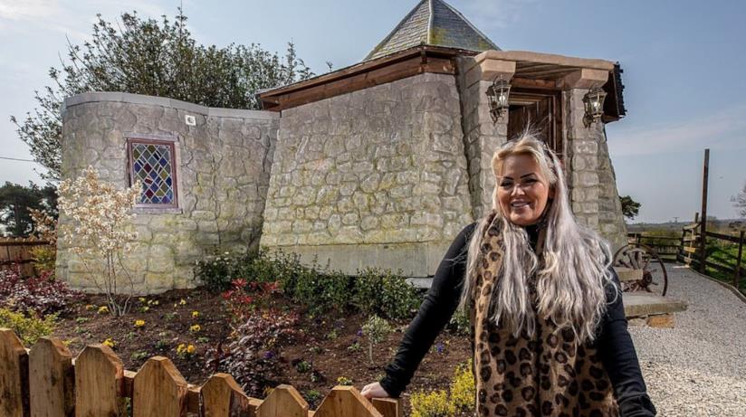 Il cottage di Hagrid, il B&B ideale per i fan di Harry Potter L'esterno del cottage