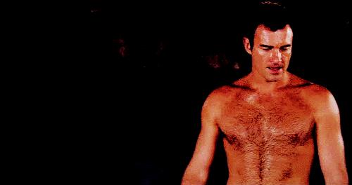 Cole Turner Julian McMahon è Cole