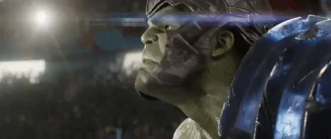 Hulk si volta arrabbiato nel trailer di Thor: Ragnarok Hulk si volta arrabbiato in una scena di Thor: Ragnarok