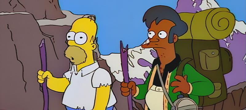 L'inconfondibile Apu Il personaggio dei Simpson Apu insieme al mitico Homer