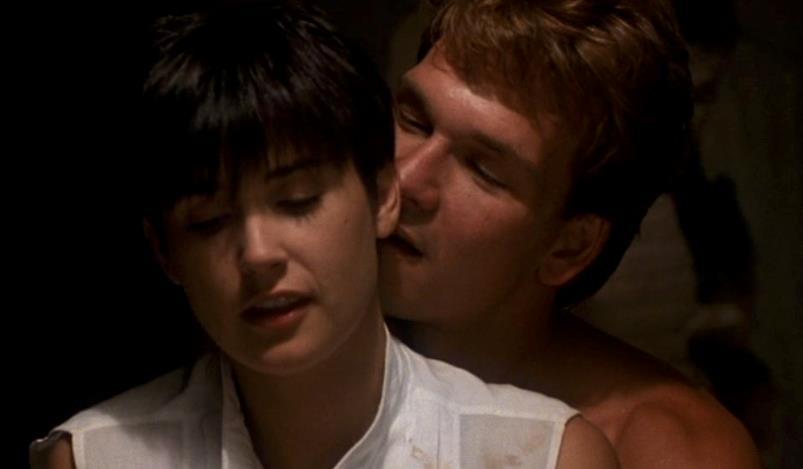 Il mito romantico di Ghost Ghost - Fantasma, una scena