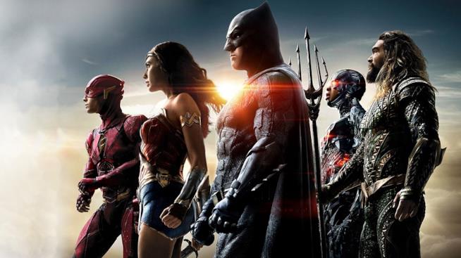 Injustice 2, Warner Bros. lancia un evento per l'uscita del film nelle sale Flash, Wonder Woman, Batman, Cyborg e Aquaman in Justice League