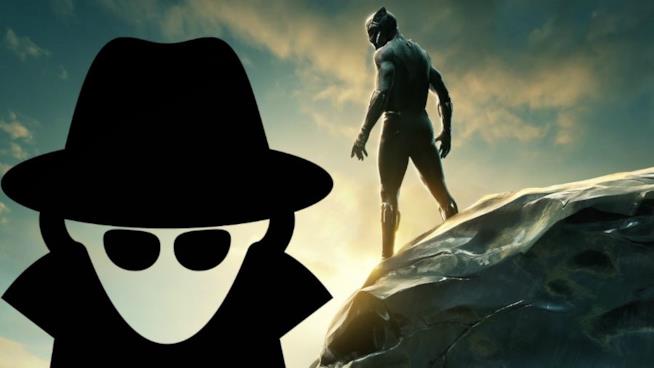 Due ragazzini californiani si sono travestiti da uomo in impermeabile per vedere Black Panther Un misterioso uomo in impermeabile e Black Panther