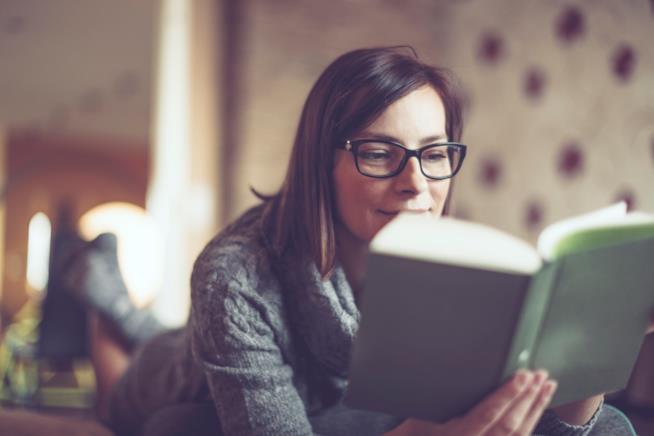I libri classici che non potete non aver letto Donna che legge