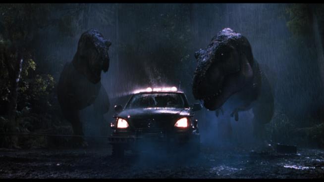 Il mondo perduto, il sequel di Jurassic Park tratto dal romanzo omonimo di Michael Crichton L'attacco dei Tirannossauri in una scena de Il mondo perduto