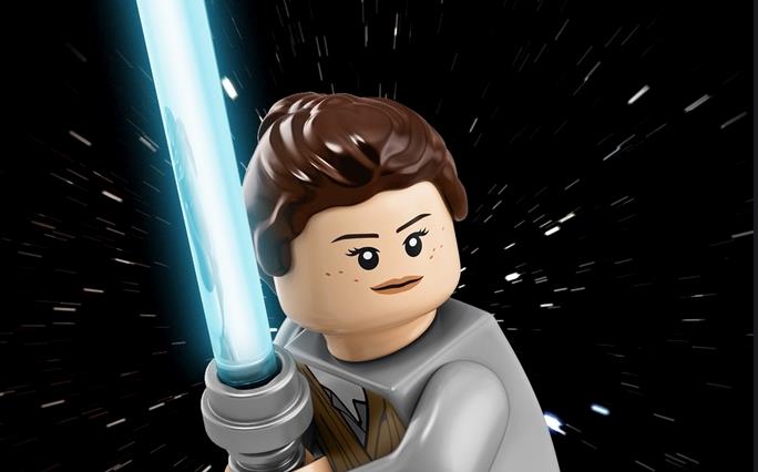 I nuovi set LEGO dedicati alla saga cinematografica di Star Wars e alla serie TV The Mandalorian Rey in versione LEGO con la spada laser in mano