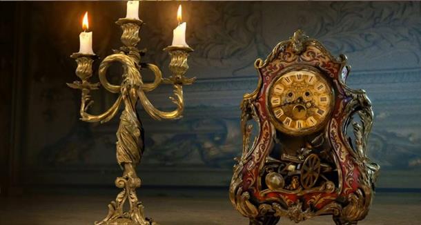 La Bella e la Bestia: Lumière, Tockins e altri personaggi nelle nuove immagini dal set Lumière e Tockins nel live-action di La Bella e la Bestia