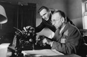 La trama di Schindler's List e la storia vera di Oskar Schindler Liam Neeson e Ben Kingsley in Schindler's List