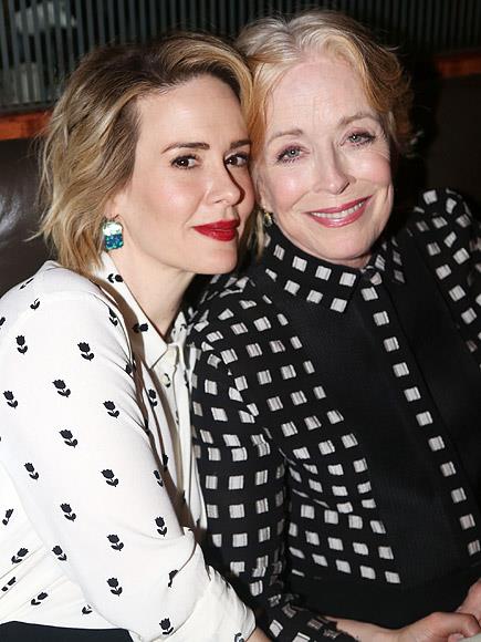 Holland Taylor & Sarah Paulson Holland Taylor e Sarah Paulson