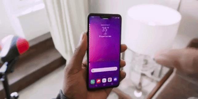 Il G8 ThinQ di LG ha una interfaccia touchless Il G8 ThinQ può essere utilizzato anche solo con le gesture