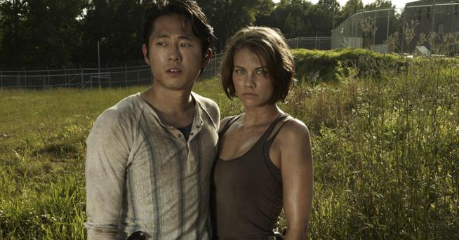 Maggie di The Walking Dead prova a interpretare le ultime parole di Glenn prima di morire per mano di Negan "Io ti Troverò". Lauren Cohan svela il significato dietro le ultime parole di Glenn