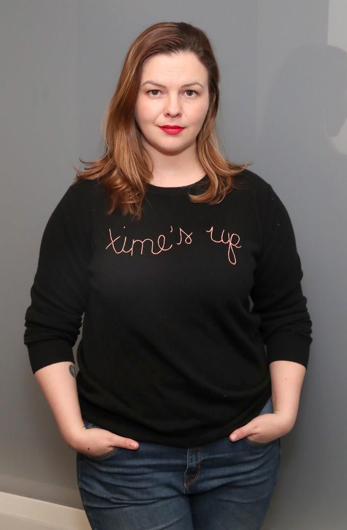 Amber Tamblyn Amber Tamblyn con una maglietta Time's up