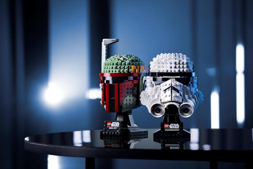 LEGO: i caschi da esposizione di Star Wars I caschi da esposizione Lego di Boba Fett e dello Stormtrooper