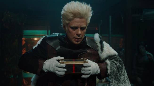 L'Aether al centro delle vicende di Thor: The Dark World Benicio del Toro in una scena di Thor: The Dark World