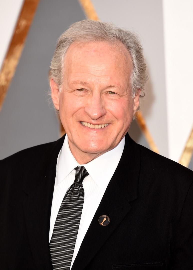 Il regista Michael Mann Un primo piano di Michael Mann