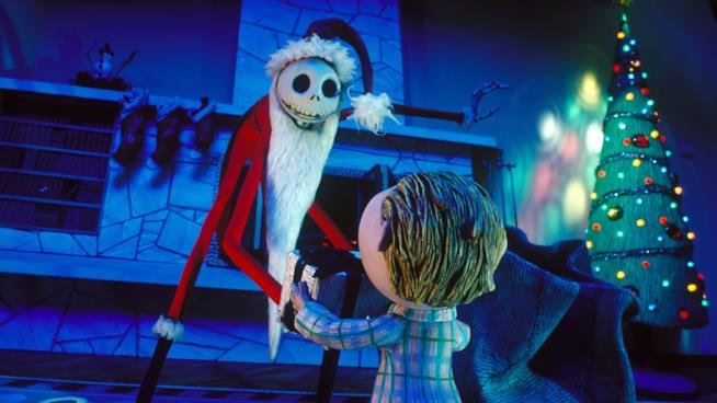 Jack Skeletron non perde occasione per dare al bimbo giusto il regalo... sbagliato! Jack Skeletron, anche quest'anno alle prese con i regali