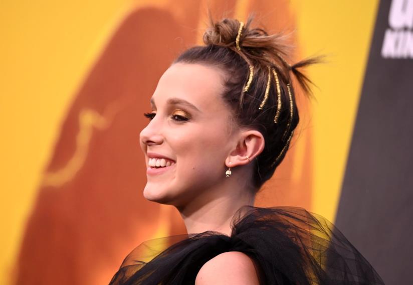 Millie Bobby Brown è stata vittima di bullismo in Inghilterra Un primo piano di Millie Bobby Brown