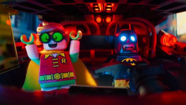 La recensione di LEGO Batman - Il Film Batman e Robin in una scena di LEGO Batman - Il Film