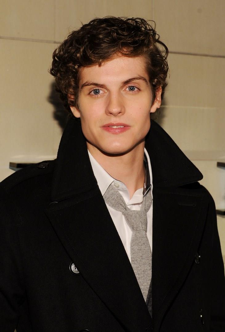 Daniel Sharman Daniel Sharman a un evento Burberry