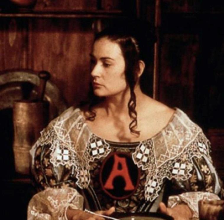Hester Prynn Hester Prynn in una scena de La lettera scarlatta