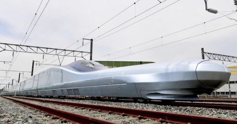 Alfa-X su rotaie Alfa-X durante una fase di test