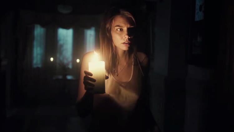 Lauren Cohan in The Boy Lauren Cohan protagonista di The Boy