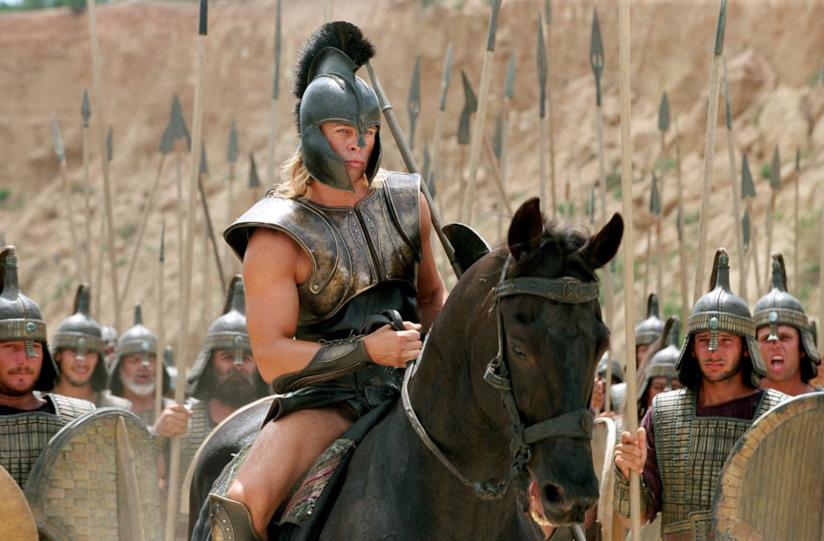 Troy, L'iliade di Omero secondo Hollywood Brad Pitt è Achille in Troy