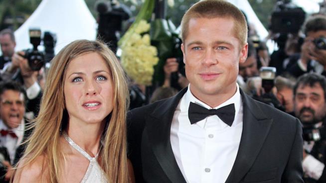 Brad Pitt e Jennifer Aniston sono (di nuovo) amici e si sentono Jennifer Aniston e Brad Pitt al tempo del loro amore
