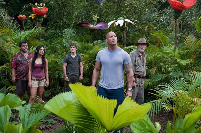 Trama e cast di Viaggio nell'isola misteriosa, la pellicola con Dwayne Johnson Viaggio nell'isola misteriosa