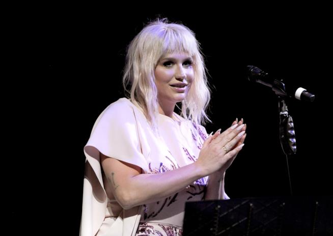 Kesha si ribella su Instagram alle critiche sul suo fisico Primo piano di Kesha