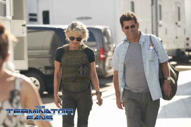 Mackenzie Davis nelle foto di scena dal set di Terminator Mackenzie Davis nelle foto di scena dal set di Terminator