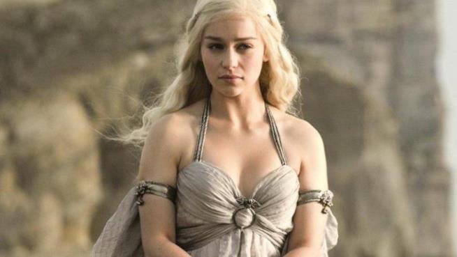HBO farà togliere le scene hot di Game of Thrones caricate dagli utenti su Pornhub Emilia Clarke interpreta Khaalesi in Game of Thrones