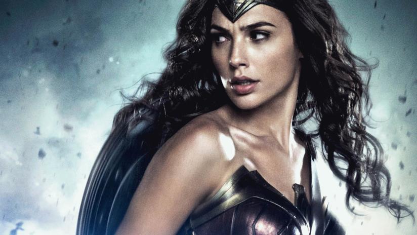 Wonder Woman: le influenze de La Sirenetta Gal Gadot in costume da Wonder Woman
